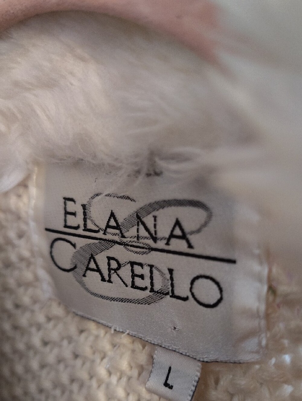 Vintage Cream Floral Applique Knit Cardigan with Faux Fur Collar - Picture 9 of 9